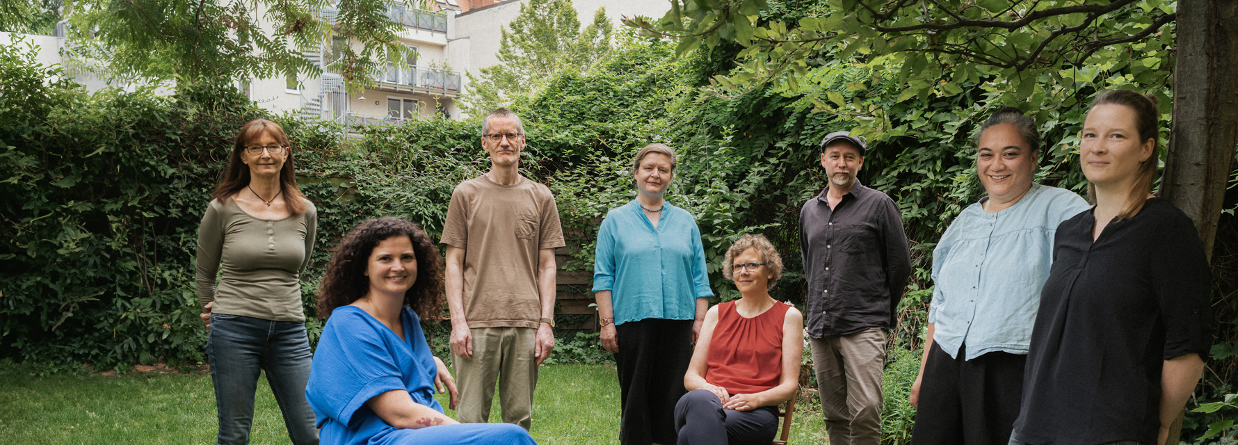 Das LesArt-Team im Garten